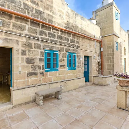 A Lovely 4br Townhouse In Gozo With Pool By 360 Estates Holiday home *