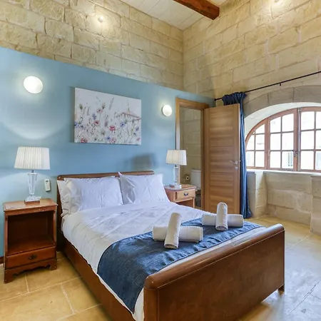 A Lovely 4br Townhouse In Gozo With Pool By 360 Estates * Gharb (Gozo)