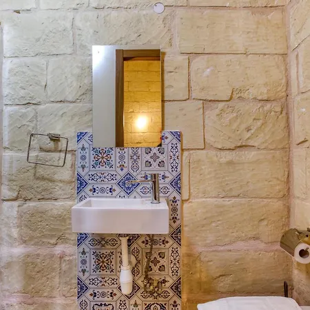 A Lovely 4br Townhouse In Gozo With Pool By 360 Estates *