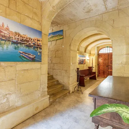 펜션 A Lovely 4br Townhouse In Gozo With Pool By 360 Estates *