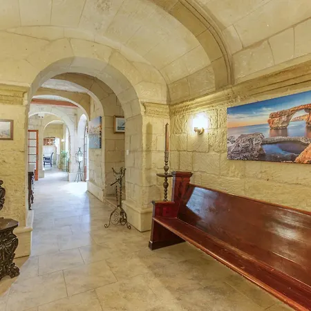 A Lovely 4br Townhouse In Gozo With Pool By 360 Estates Nyaraló *