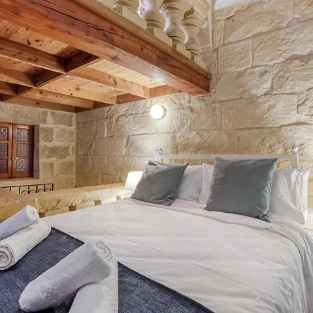A Lovely 4br Townhouse In Gozo With Pool By 360 Estates 펜션 *