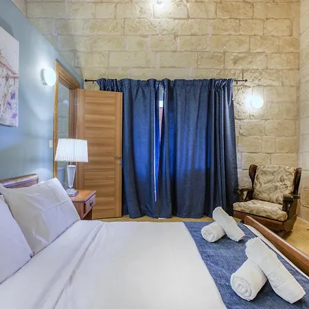 A Lovely 4br Townhouse In Gozo With Pool By 360 Estates 펜션