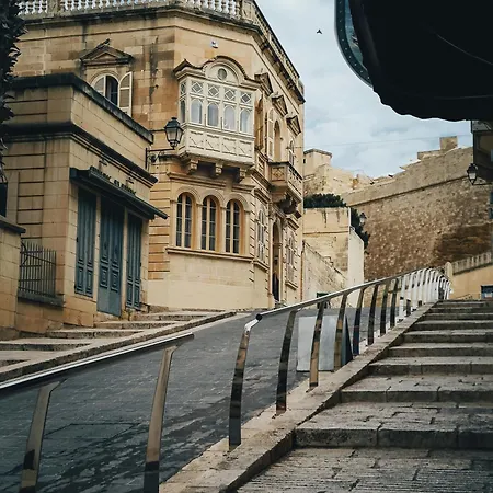 A Lovely 4br Townhouse In Gozo With Pool By 360 Estates 펜션 가르브